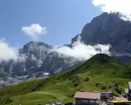 002 un transfert en bus depuis Grindelwald, c'est parti pour notre 1er jour