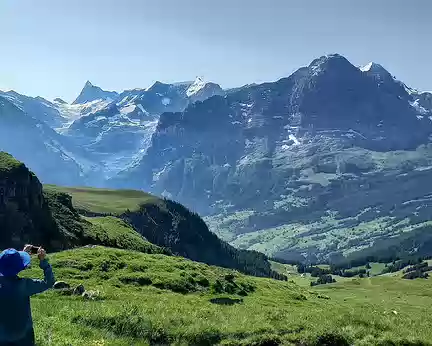 20240725_104325-01 Face à l'Eiger, le Mönch, et la Jungfrau