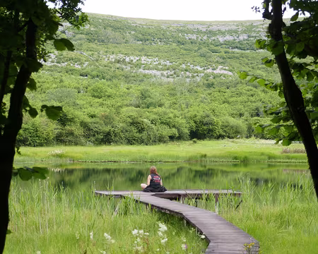 BW_390 Méditation devant le Loch Avalla.