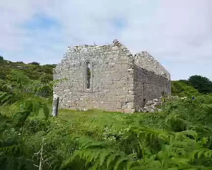 BW_470 Teampal Chiaràin, une église des premiers temps de la chrétienté à Inish Mór.