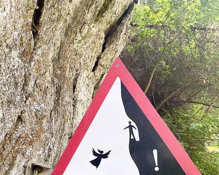 20240714-13h58m17s-IMG_1401-V3 Une protection angélique est préférable