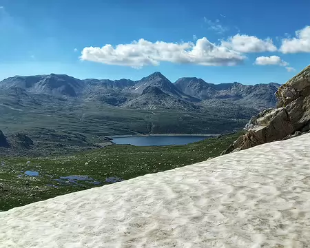 20240711_102427-01 Coll de Coma d'Anyell 2487 m, Lac de lanoux et Carlit en vue.