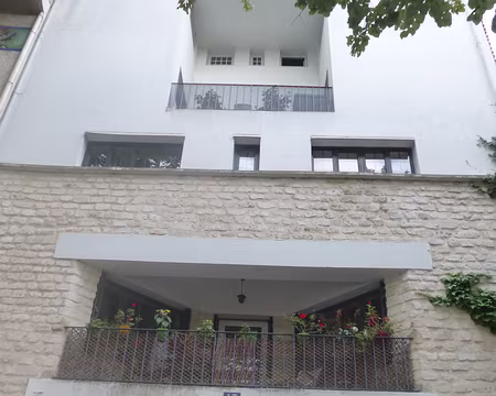 P1190701 Maison construite en 1926 pour l'écrivain Tristan Tzara (1896-1963)