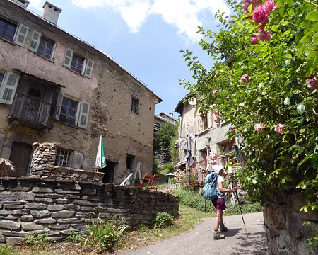 016 arrivée au village d'Ornon