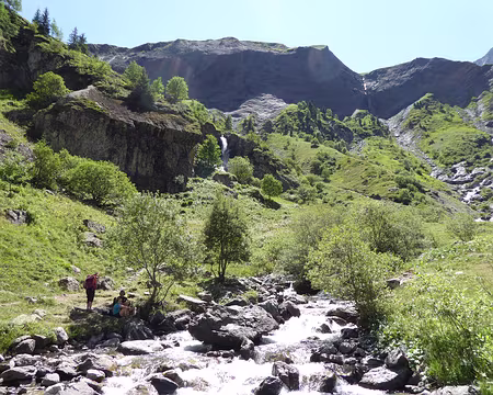 031 pause à l'ombre avant la dernière montée à la Muzelle