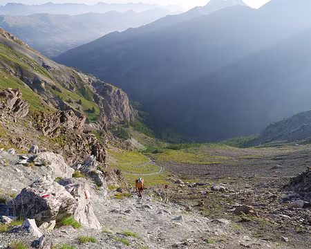 20240806-07h38m05s-P1170978-V3 Arrivée au premier col de la matinée Passo della Banchetta vers 2690m.