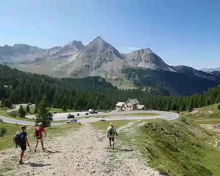 20240808-16h07m42s-P1180128-V3 Arrivée au refuge Napoléon du col de l'Izoard pour notre dernière demi-pension.