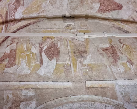 021 André Malraux qualifiait l'abbatiale de Saint-Savin de «Sixtine de l'époque romane».