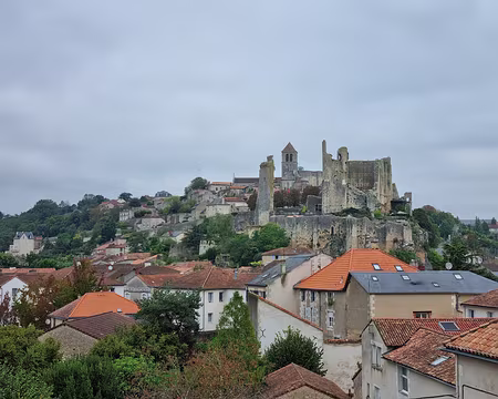 030 Vue sur Chauvigny.