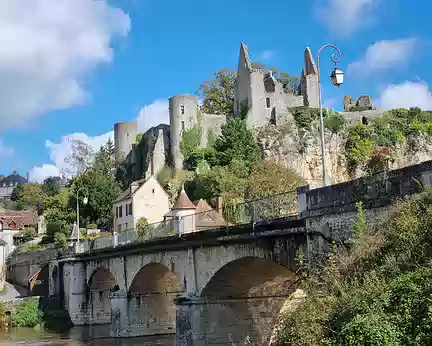 061 Après la boucle entre Gartempe et Anglin, retour à Angles-sur-l'Anglin.