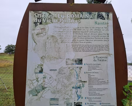 113 Le Théâtre du Vieux Poitiers accueillit pendant deux siècles, tragédies, comédies et combats de gladiateurs avant d'être abandonné.