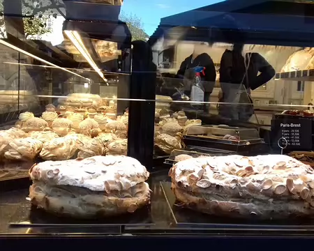 003 C’est dans cette pâtisserie de l’avenue de Longueil, à Maisons-Laffitte, que Louis Durand a créé le Paris-Brest en 1910 pour célébrer la course cycliste créée...