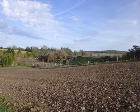 P1200349 viaduc d'Ecquevilly de l'ancienne ligne de chemin de fer 