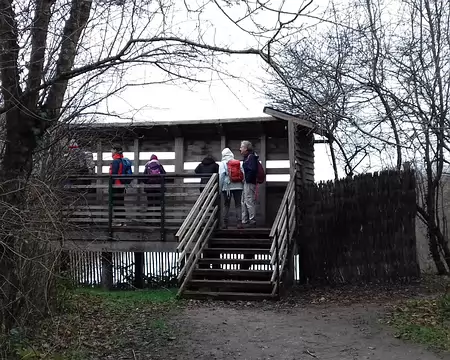 015 Observatoire à l’extrémité sud du grand étang