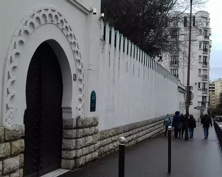 030 La porte de la Miséricorde et le mur d’enceinte de la mosquée