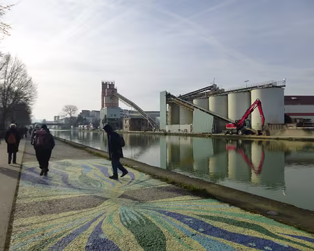 P1200723 La centrale à béton