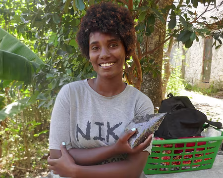 Josiane, vendeuse de café du Cap Vert (très bon)