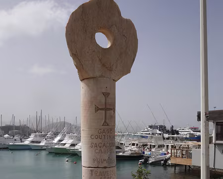 Monument pour commémorer les 500 ans du traité de Tordesillas (1494).