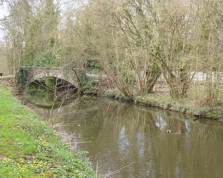 P1200823 La Drouette à Hanches...