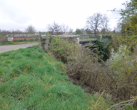 P1200863 Ancienne ligne de chemin de fer reliant Auneau à Dreux