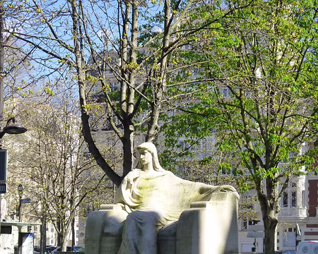 P1200898 Sarah Bernhardt, comédienne, peintre et sculptrice (1844-1923)