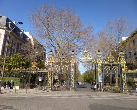 P1200921 Entrée du Parc Monceau