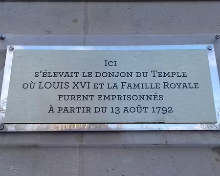 003 Le donjon, construit au XIIIème siècle sous le règne de saint Louis, faisait partie de l’enceinte fortifiée de l’enclos du Temple