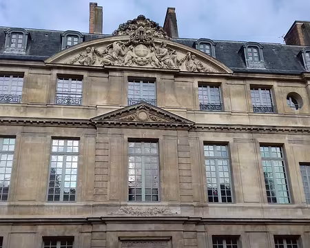 010 L’hôtel Salé côté cour