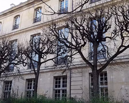 013 L’hôtel Le Peletier de Saint-Fargeau (fin XVIIème) abrite une partie des collections du musée Carnavalet (Histoire de la ville de Paris)