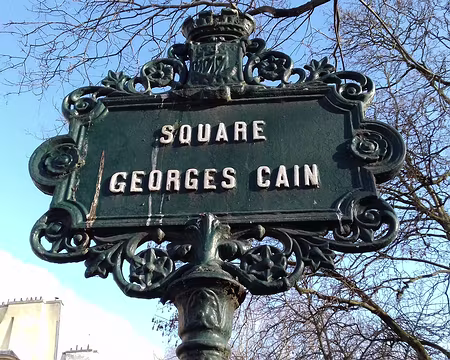 014 Le square Georges Cain a été aménagé en 1931 dans les jardins de l’ancien hôtel Le Peletier de Saint-Fargeau