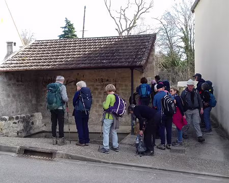 017 Le lavoir des Bioudres dans le hameau d’Apremont (commune de Juziers)