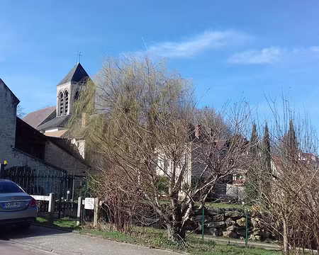 040 Dernière vue sur le village et son église (Oinville-sur-Montcient)