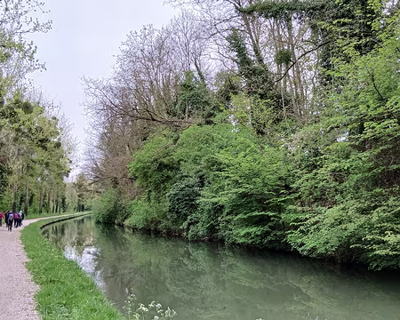 011 Le canal de l’Ourcq a été construit au début du XIXème siècle pour alimenter Paris en eau potable