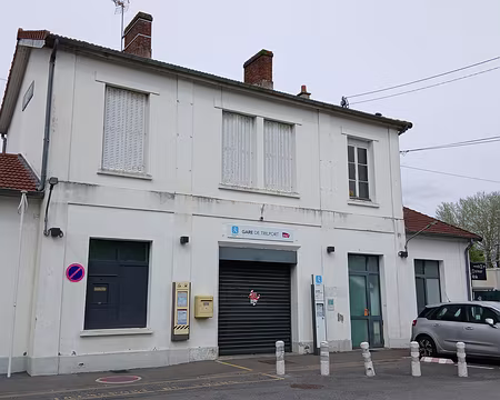 048 Arrivée à Trilport. Merci Christian pour cette belle randonnée printanière dans les boucles de la Marne