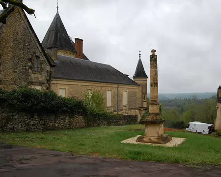 DSC_0018 Jour 2 : Boucle autour de Vitrac. Vue de l'esplannade de l'église de Vitrac-Bourg.