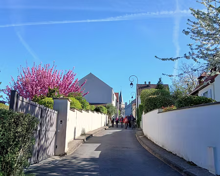 005 Montée vers le village de Bussy-Saint-Georges