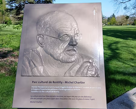 019 Michel Chartier est le fondateur de ce parc culturel