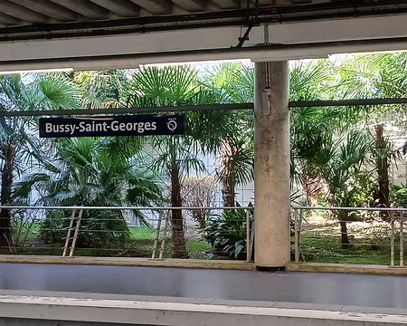 050 Merci à Nicole et Bernard pour cette belle randonnée, et merci aux organisateurs de ce rendez-vous de printemps 2025