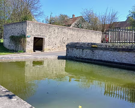 043 Bassin et lavoir de Savins