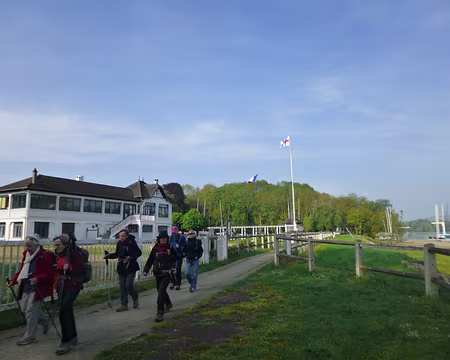 P1210087 Centre nautique de l'Ile de Loisirs du Val-de-Seine