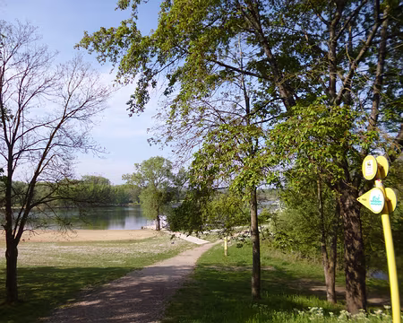 P1210090 Les étangs de l'Ile de Loisirs du Val-de-Seine...