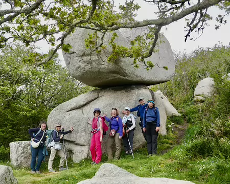Le groupe prend des risque sous la Roche branlante...
