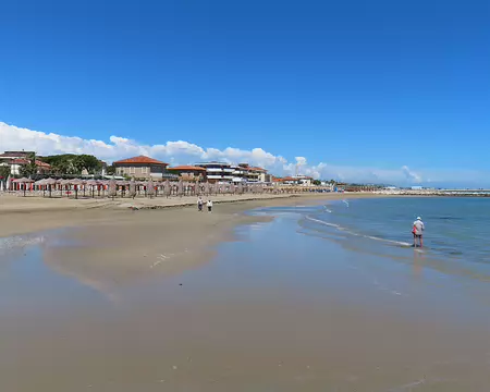 20250529101412 L'arrivée à Pescara, la plage sur l'Adriatique