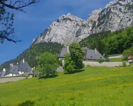 Quittant le monastère de la Grande Chartreuse Quittant le monastère de la Grande Chartreuse
