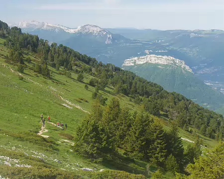 Montée vers Chamechaude D’aucuns font cela à vélo...