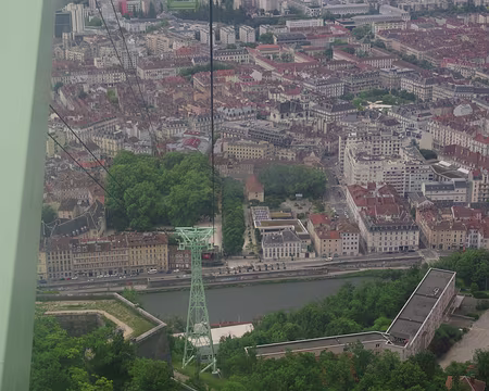 J’ai négocié ma place dans la cabine du chef... J'ai négocié ma place dans la cabine du chef...
