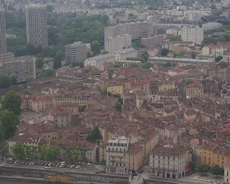 Le centre de Grenoble par temps d’orage Le centre de Grenoble par temps d'orage