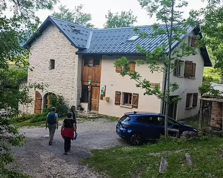 001 Arrivée au gite 