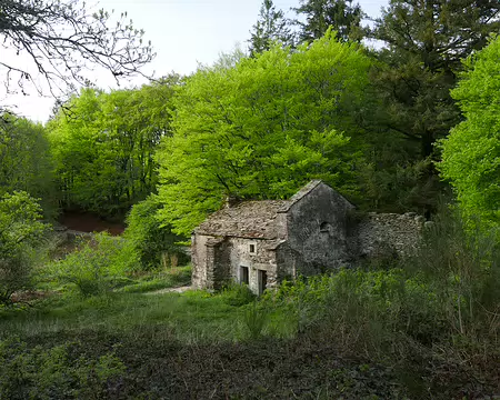2025-05-03 19-02-00 Le Refuge du lac de Vezoles : le toit d'une nuit pour Carole.