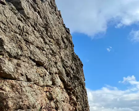 2025-05-06 09-38-00
